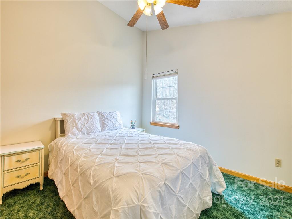 32 Cedarwood Drive Waynesville NC 28785