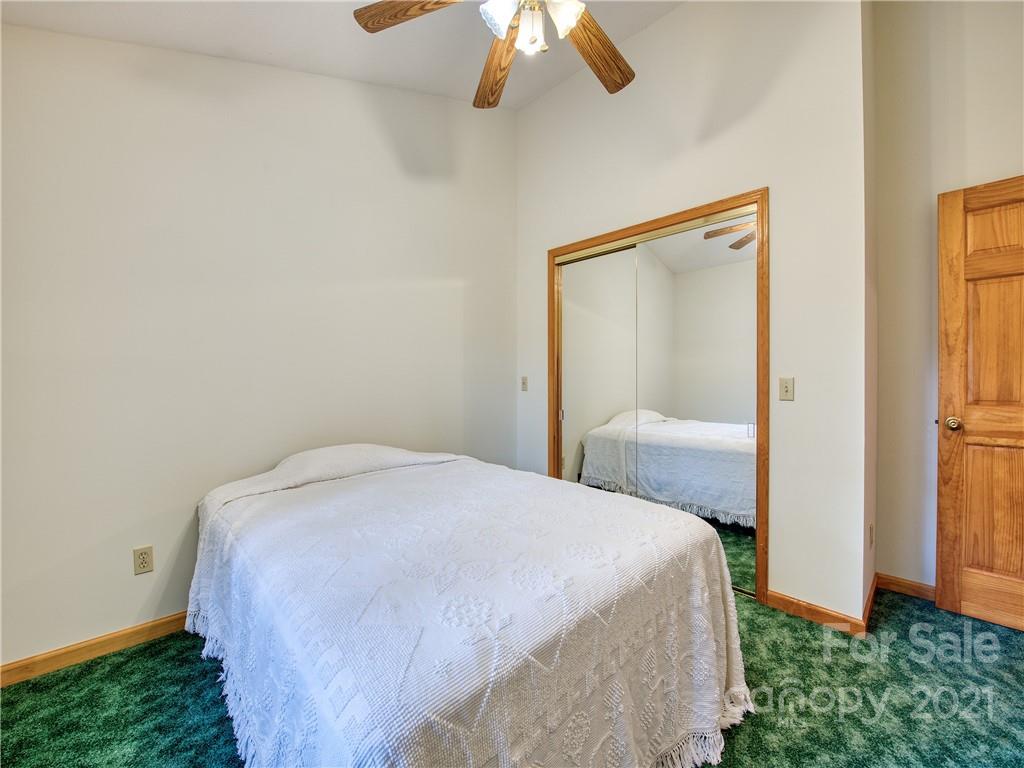 32 Cedarwood Drive Waynesville NC 28785