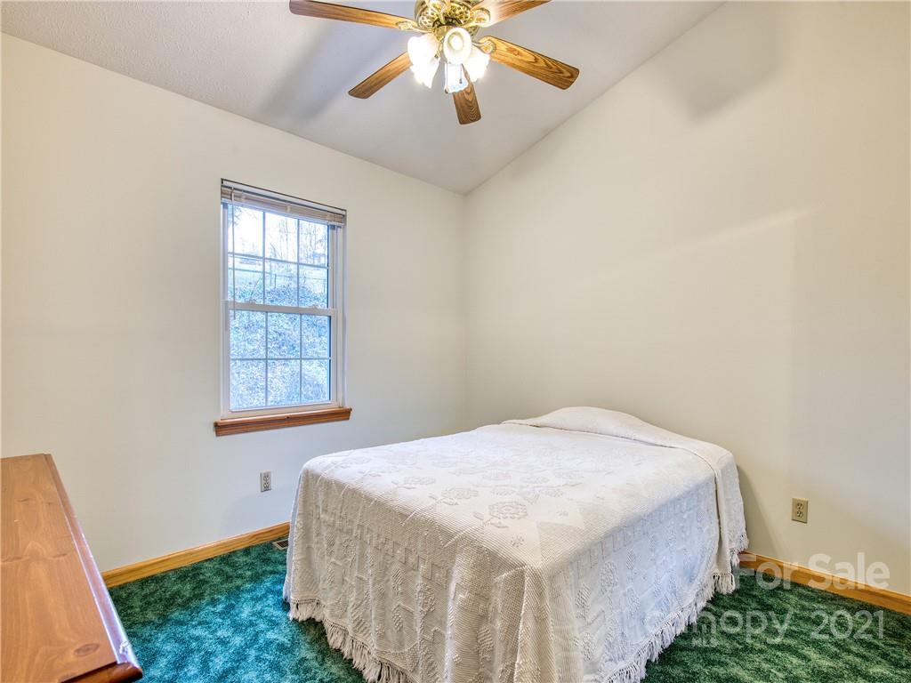 32 Cedarwood Drive Waynesville NC 28785