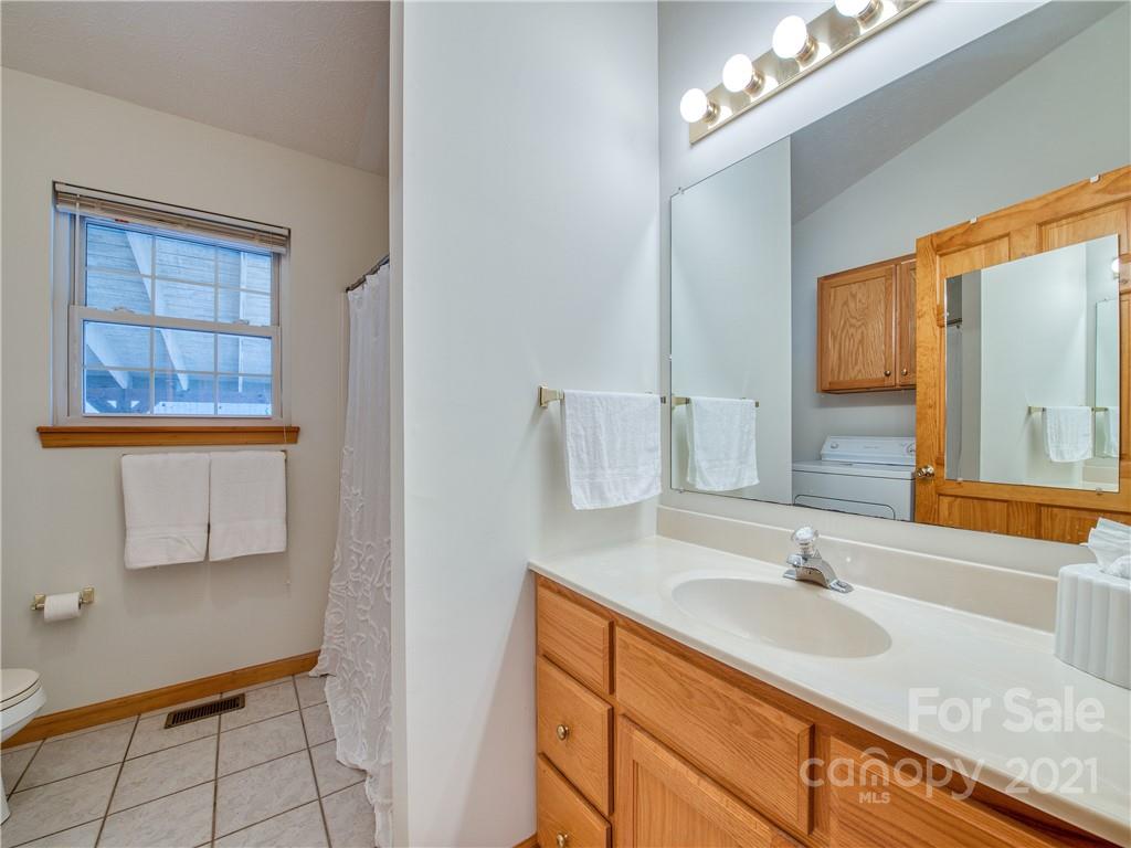 32 Cedarwood Drive Waynesville NC 28785