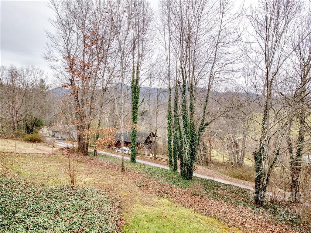 32 Cedarwood Drive Waynesville NC 28785
