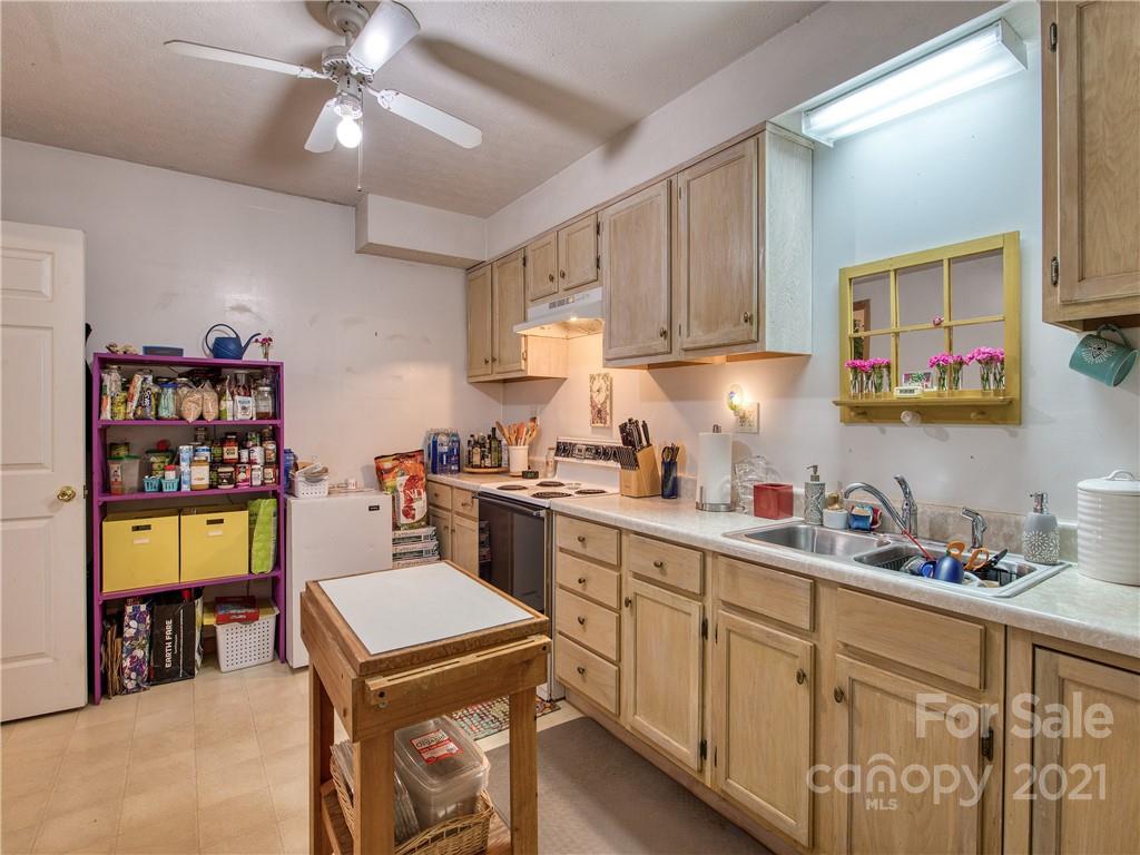 32 Cedarwood Drive Waynesville NC 28785