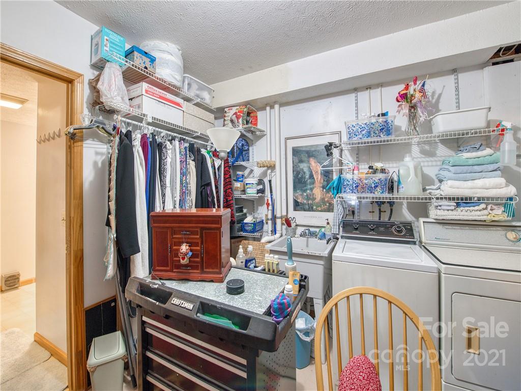 32 Cedarwood Drive Waynesville NC 28785