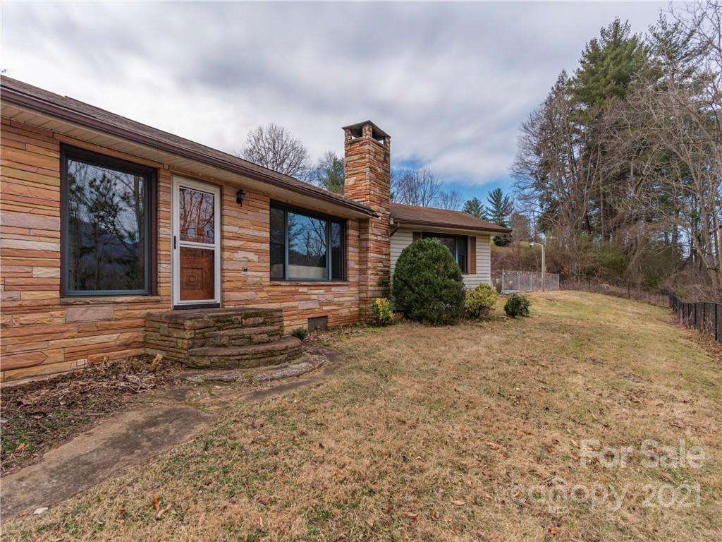 70 Pleasant Hill Road Clyde NC 28721