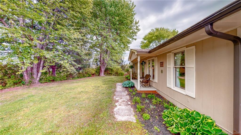 1057 Skyway Drive Marshall NC 28753