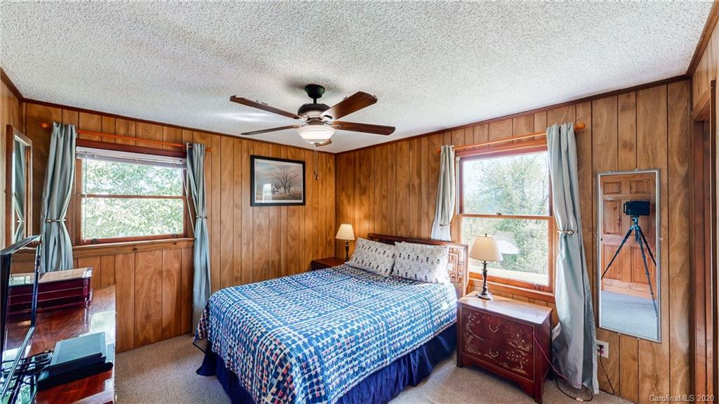 1057 Skyway Drive Marshall NC 28753