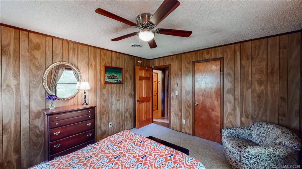 1057 Skyway Drive Marshall NC 28753