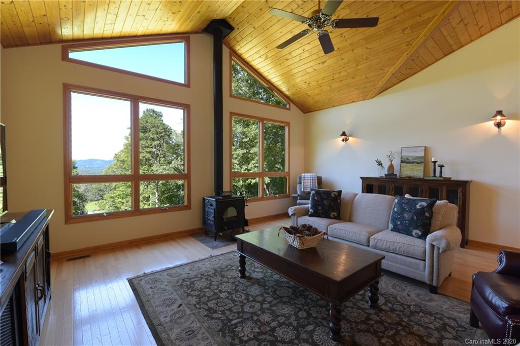 539 Seven Glens Drive Weaverville NC 28787