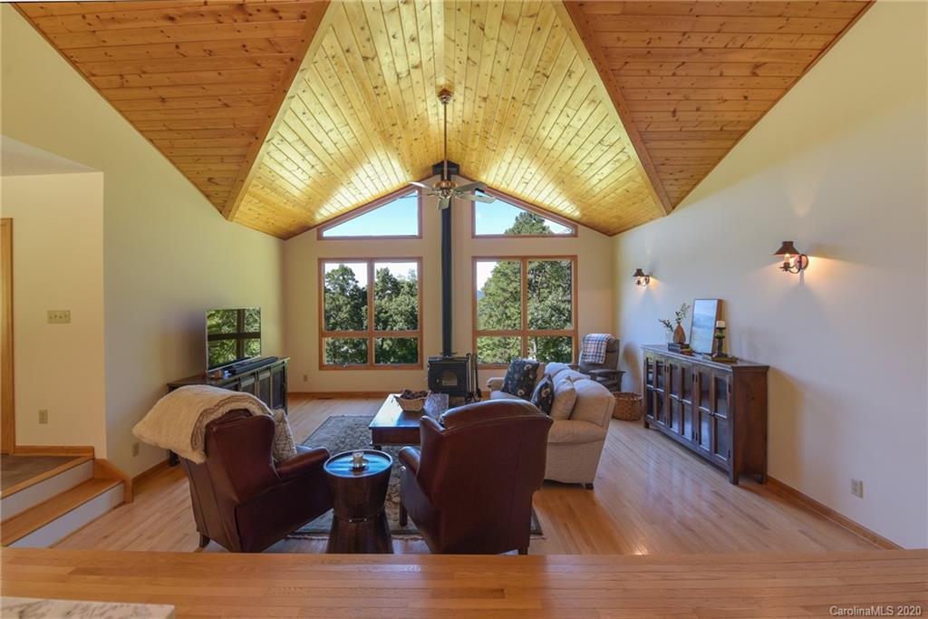 539 Seven Glens Drive Weaverville NC 28787