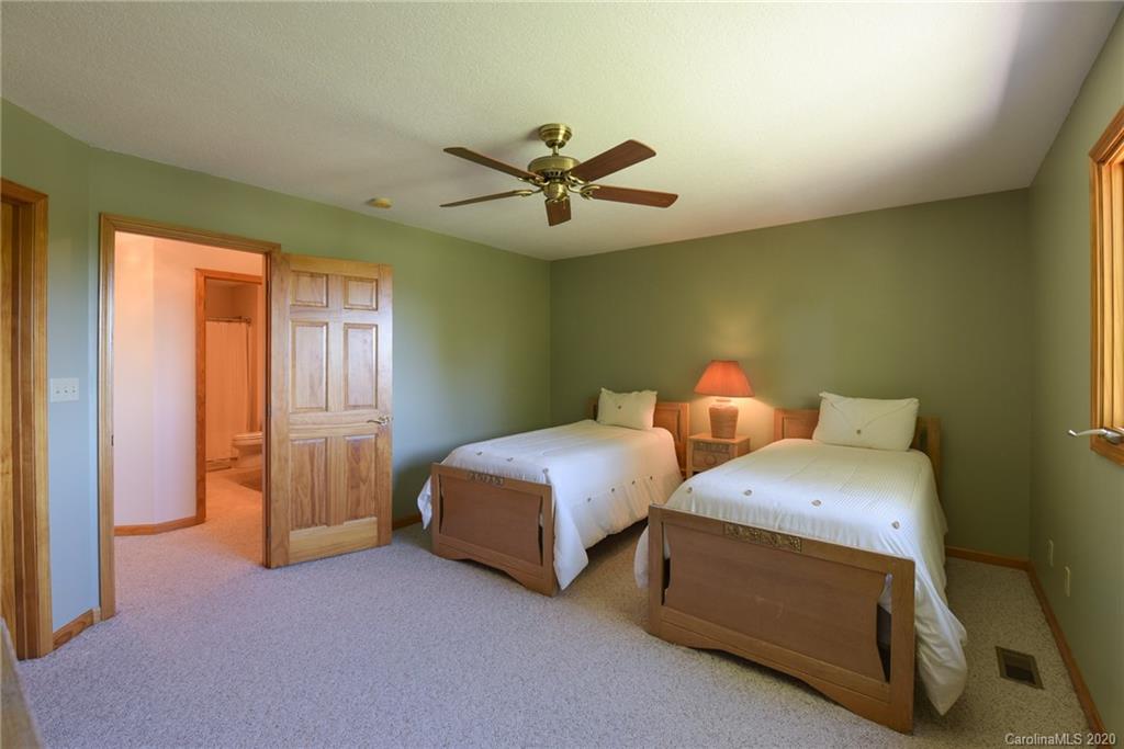 539 Seven Glens Drive Weaverville NC 28787
