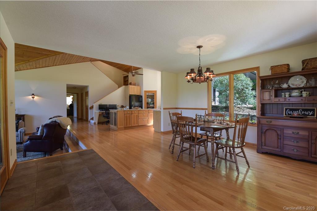 539 Seven Glens Drive Weaverville NC 28787
