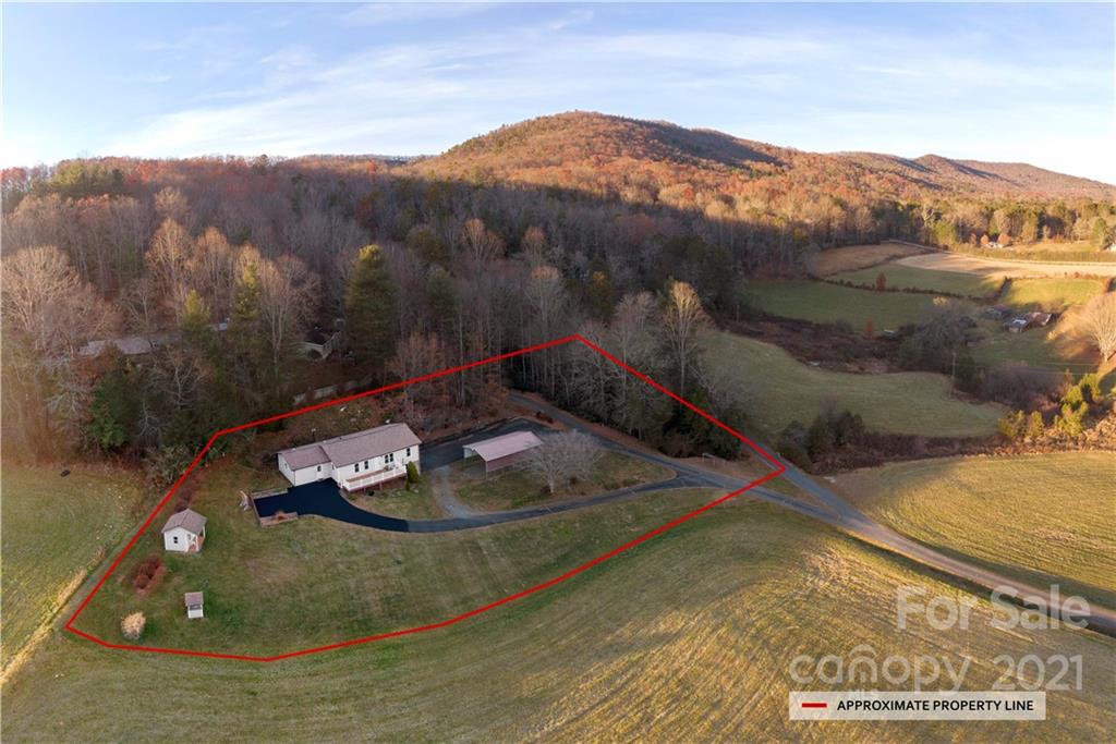 61 Cornhusk Trail Mills River NC 28759