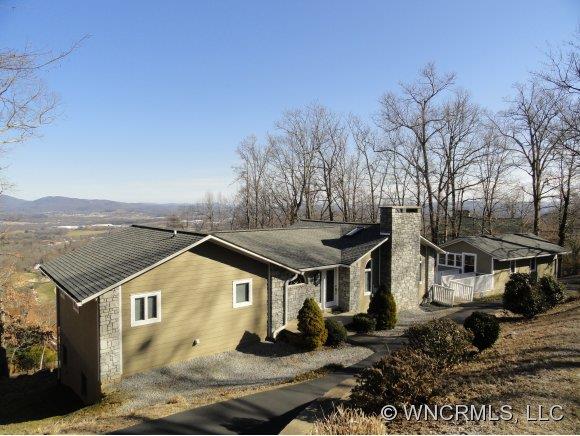 17 Chestnut Ridge Road Mills River NC 28759