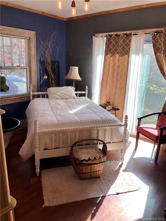 8 Nebraska Street Asheville NC 28806