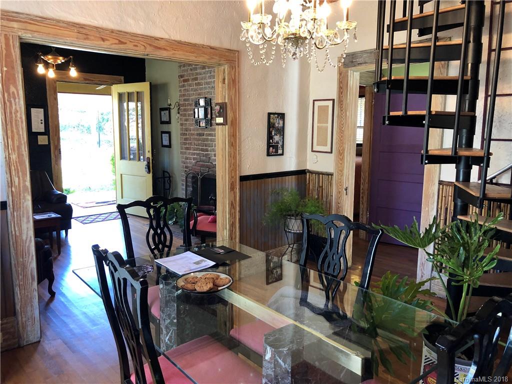 8 Nebraska Street Asheville NC 28806