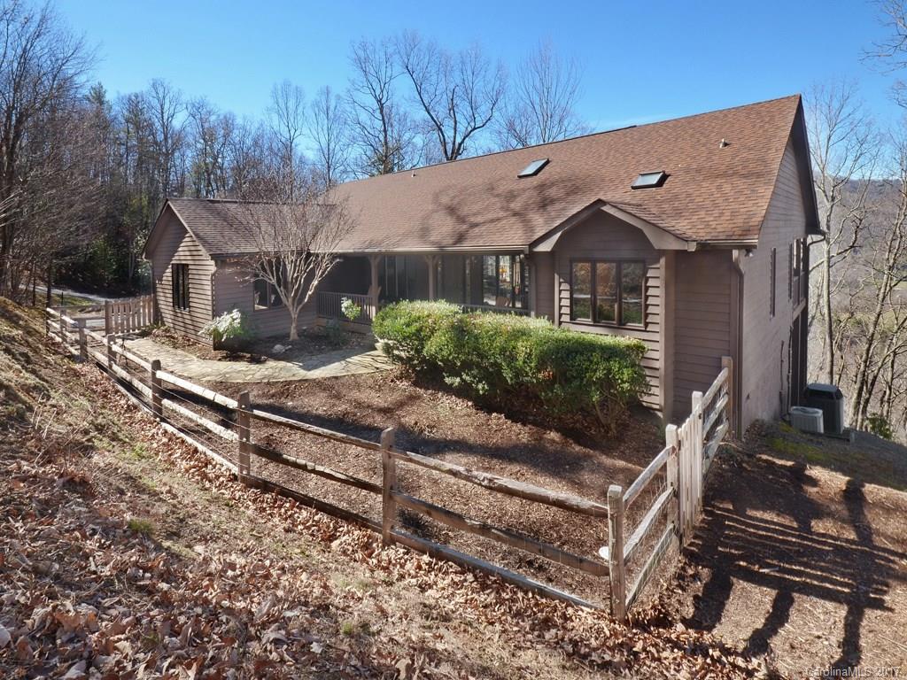 320 Mountain Laurel Asheville NC 28805