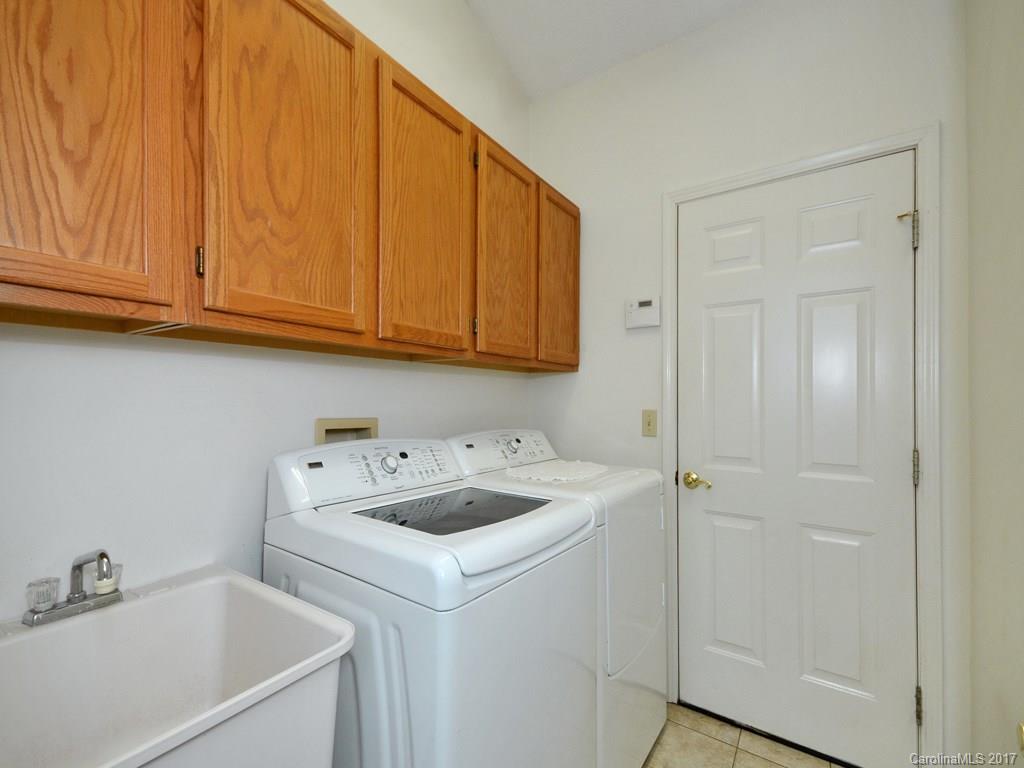 320 Mountain Laurel Asheville NC 28805