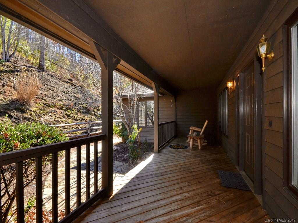 320 Mountain Laurel Asheville NC 28805