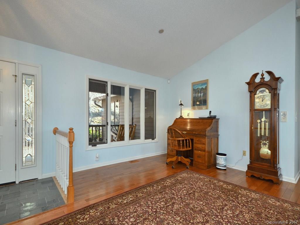320 Mountain Laurel Asheville NC 28805