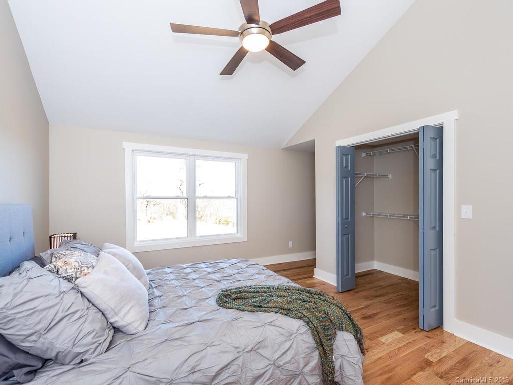 15 Lena Lane Asheville NC 28806