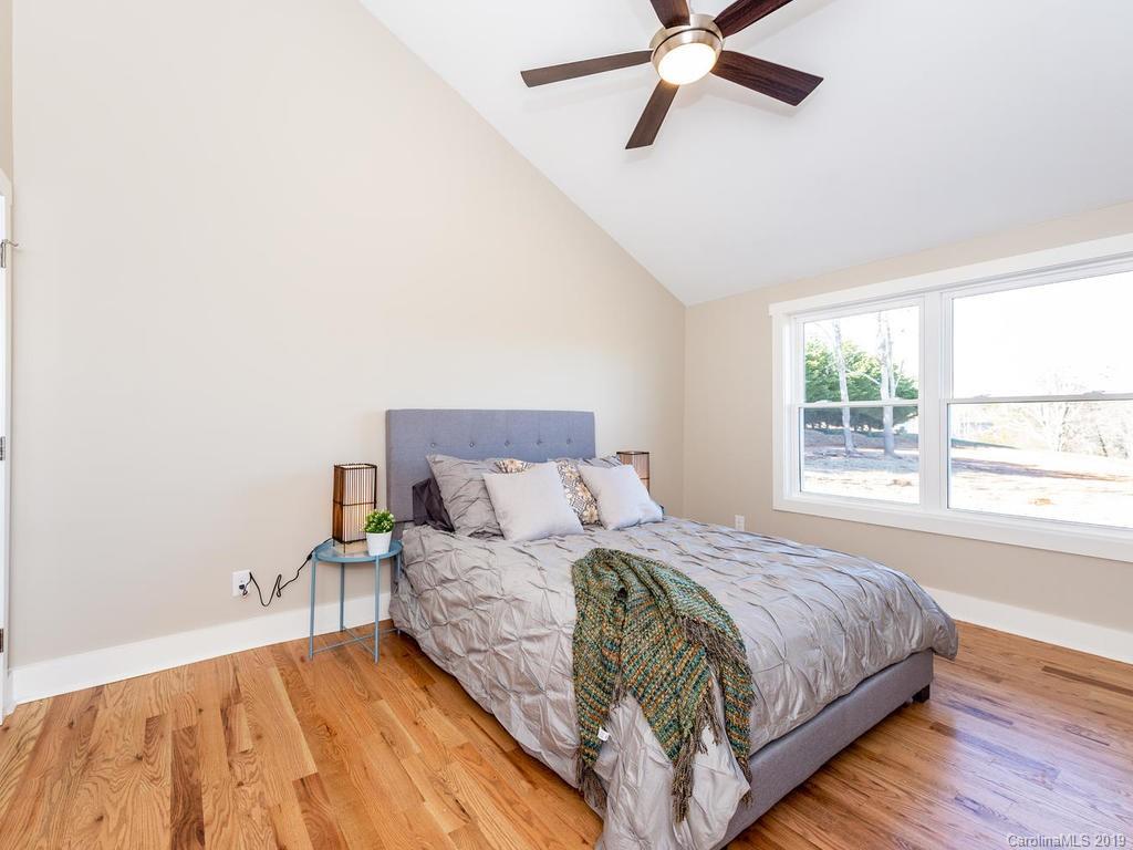 15 Lena Lane Asheville NC 28806