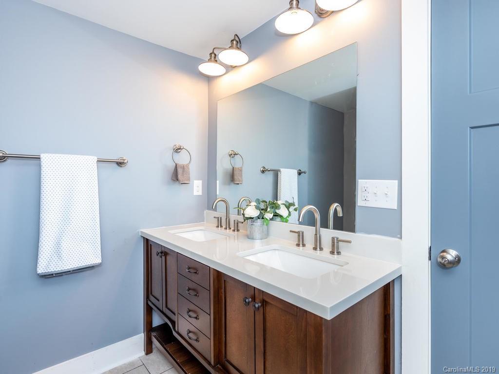 15 Lena Lane Asheville NC 28806