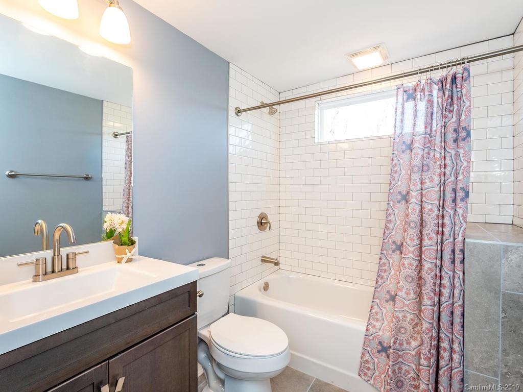 15 Lena Lane Asheville NC 28806