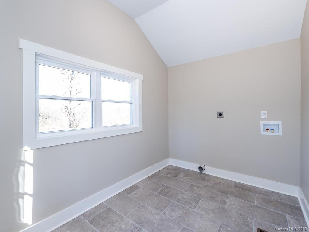 15 Lena Lane Asheville NC 28806