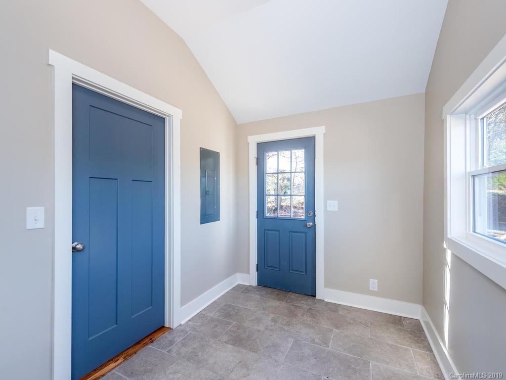 15 Lena Lane Asheville NC 28806