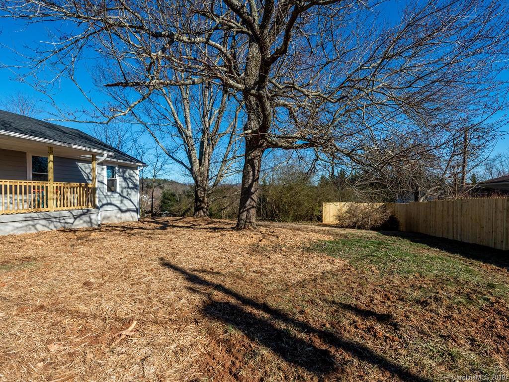 15 Lena Lane Asheville NC 28806
