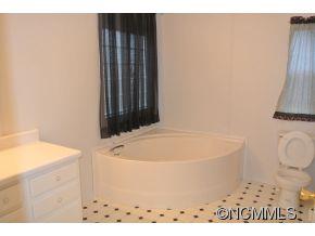 213 Kirk Way Candler NC 28715