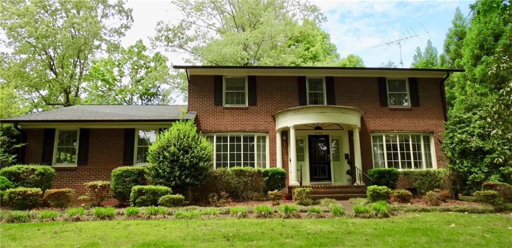 1295 9th Street Nw Hickory NC 28601