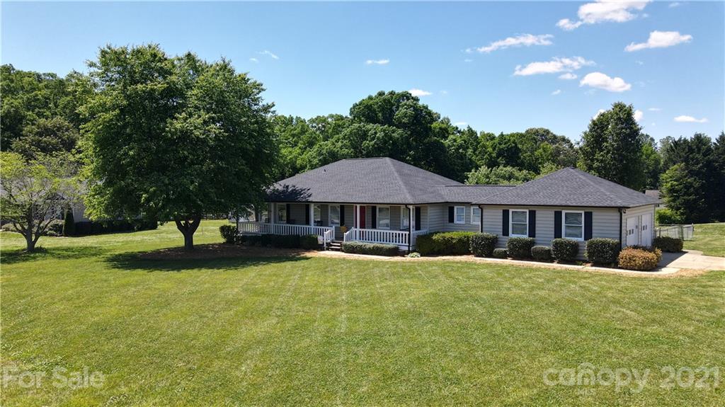 1899 Dogwood Flower Lane Lincolnton NC 28092