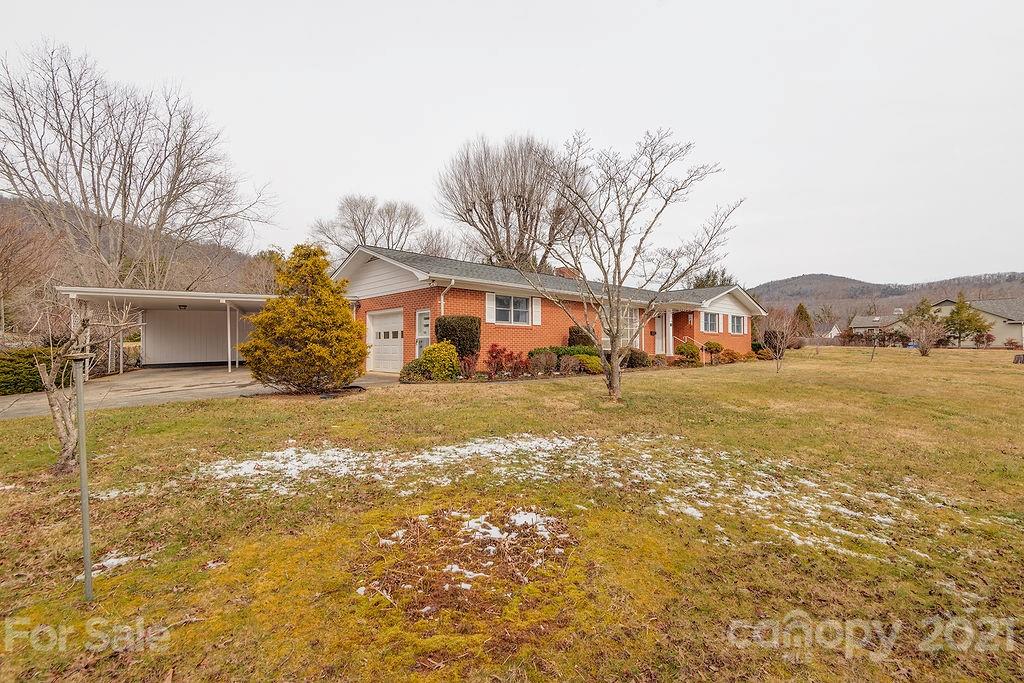 Haw Creek Town and Mountain Realty