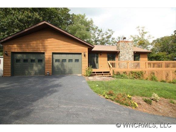 32 Downey Drive Waynesville NC 28786