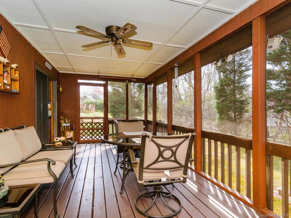 14 Oakwood Road Candler NC 28715