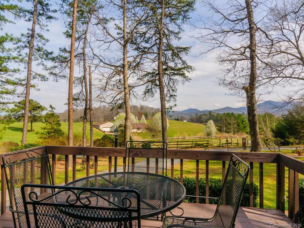14 Oakwood Road Candler NC 28715
