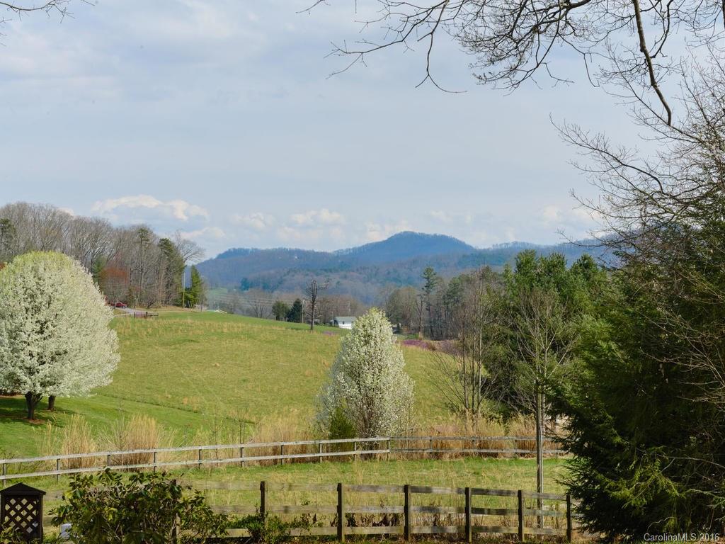 14 Oakwood Road Candler NC 28715