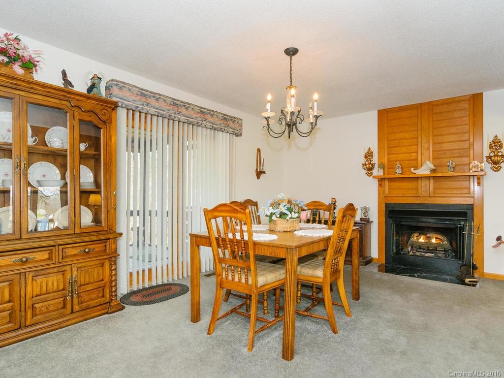 14 Oakwood Road Candler NC 28715