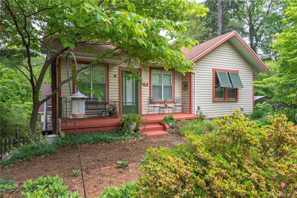 25 Buckingham Court Asheville NC 28803
