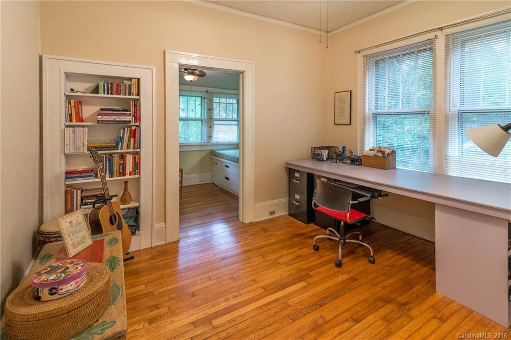 25 Buckingham Court Asheville NC 28803