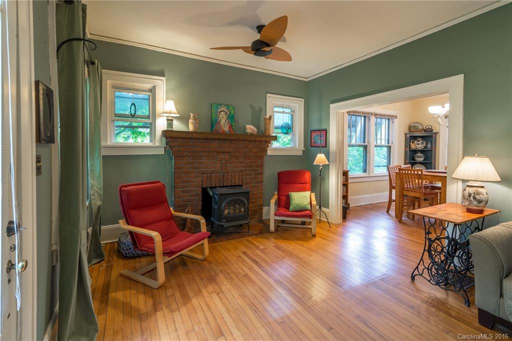 25 Buckingham Court Asheville NC 28803