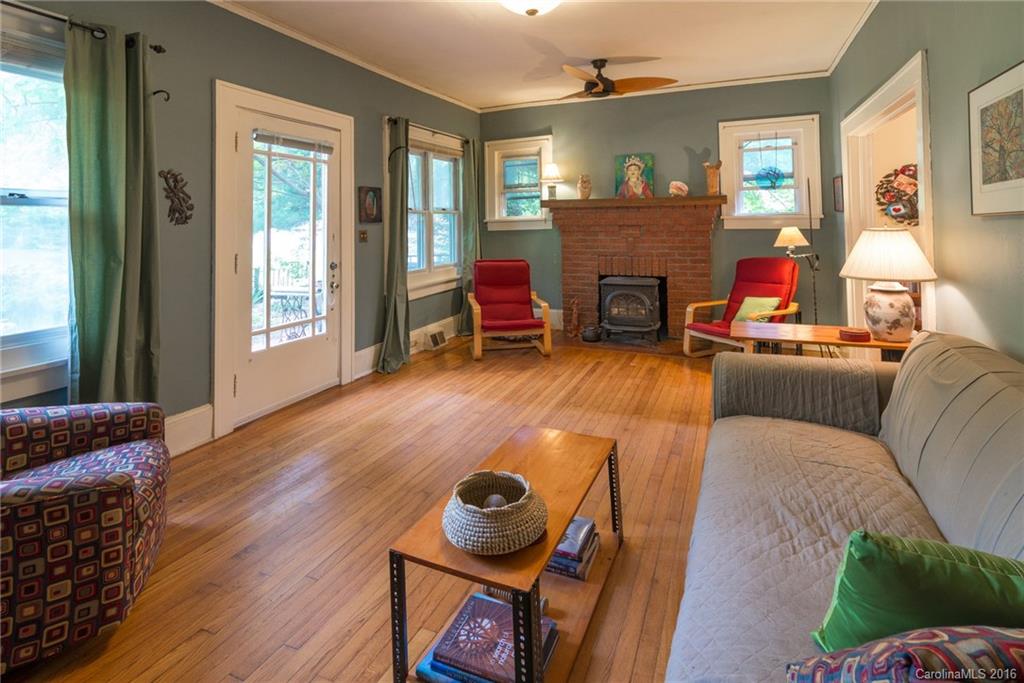 25 Buckingham Court Asheville NC 28803