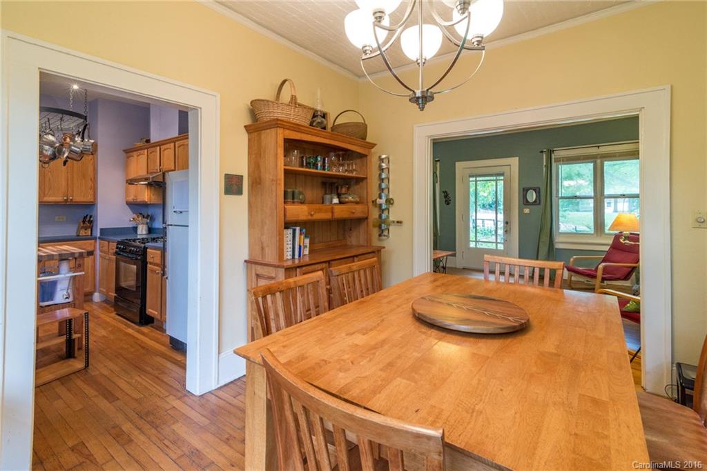 25 Buckingham Court Asheville NC 28803