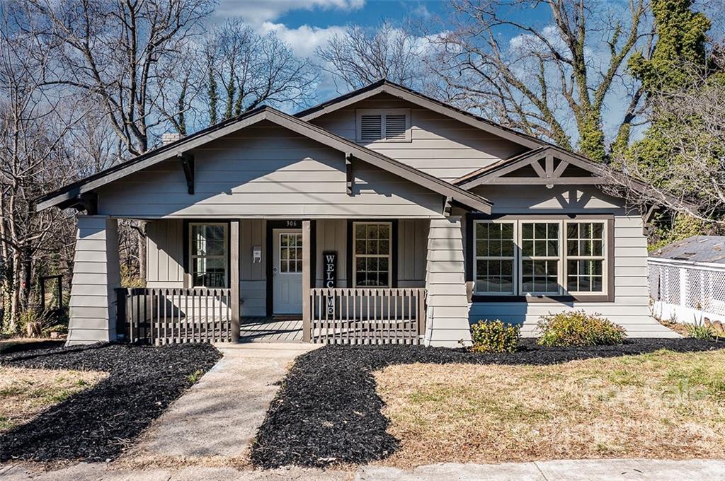 306 7th Street SW Hickory NC 28602
