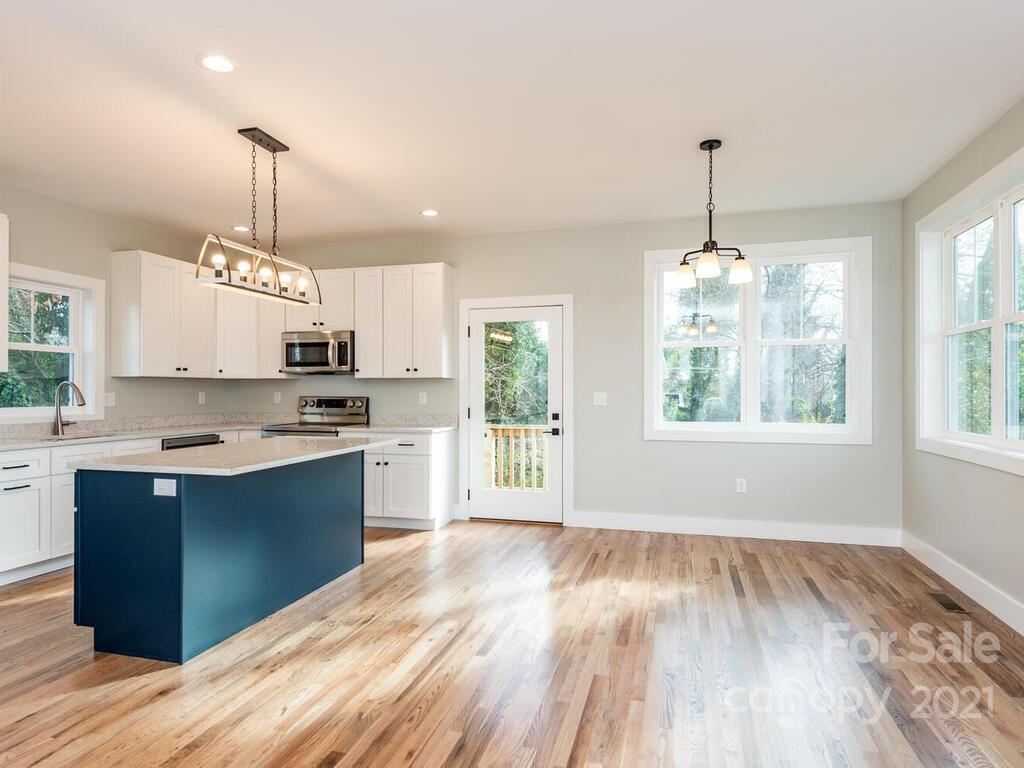48 Clinton Avenue Asheville NC 28806