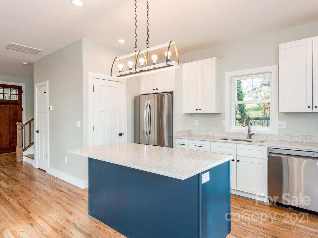 48 Clinton Avenue Asheville NC 28806