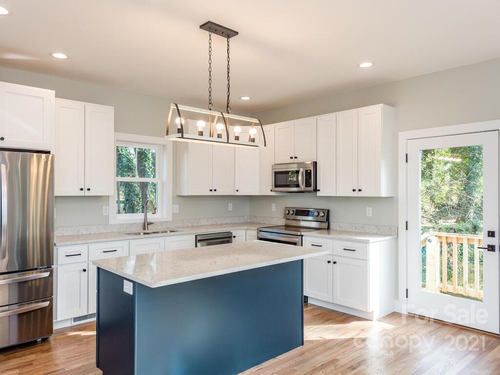 48 Clinton Avenue Asheville NC 28806