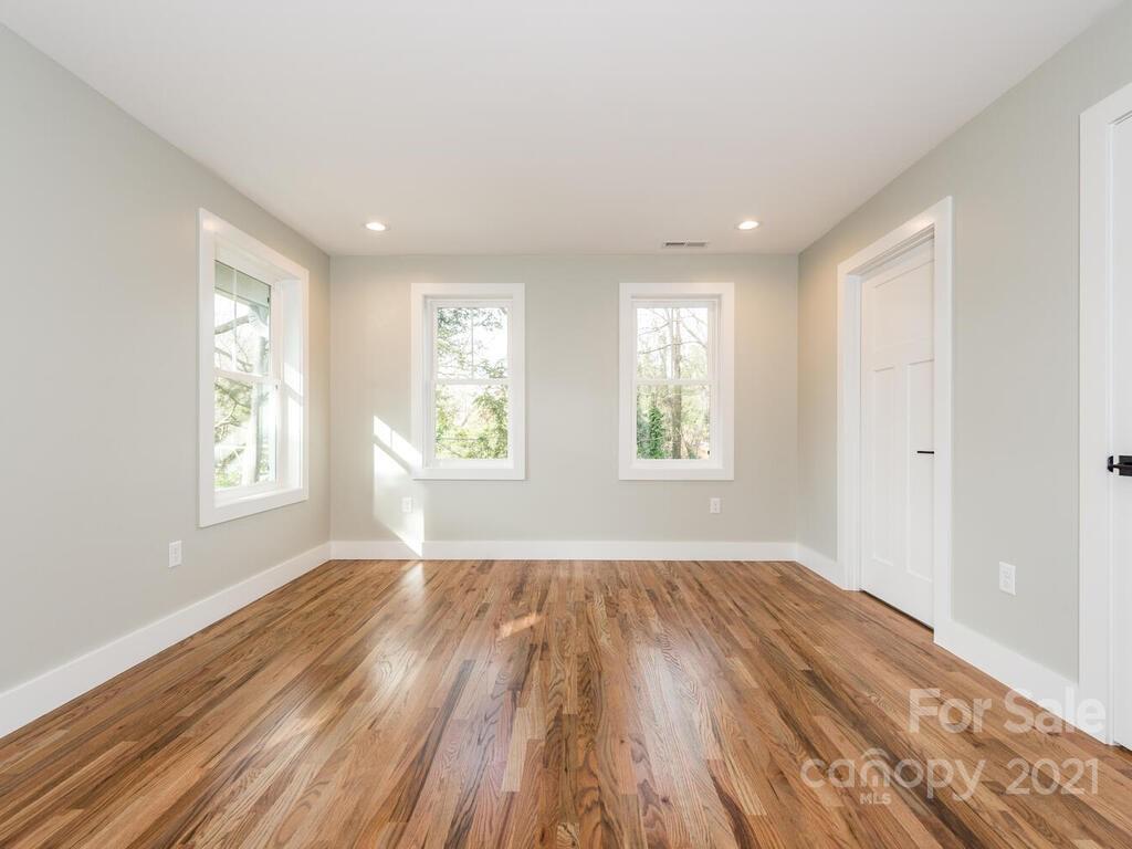 48 Clinton Avenue Asheville NC 28806