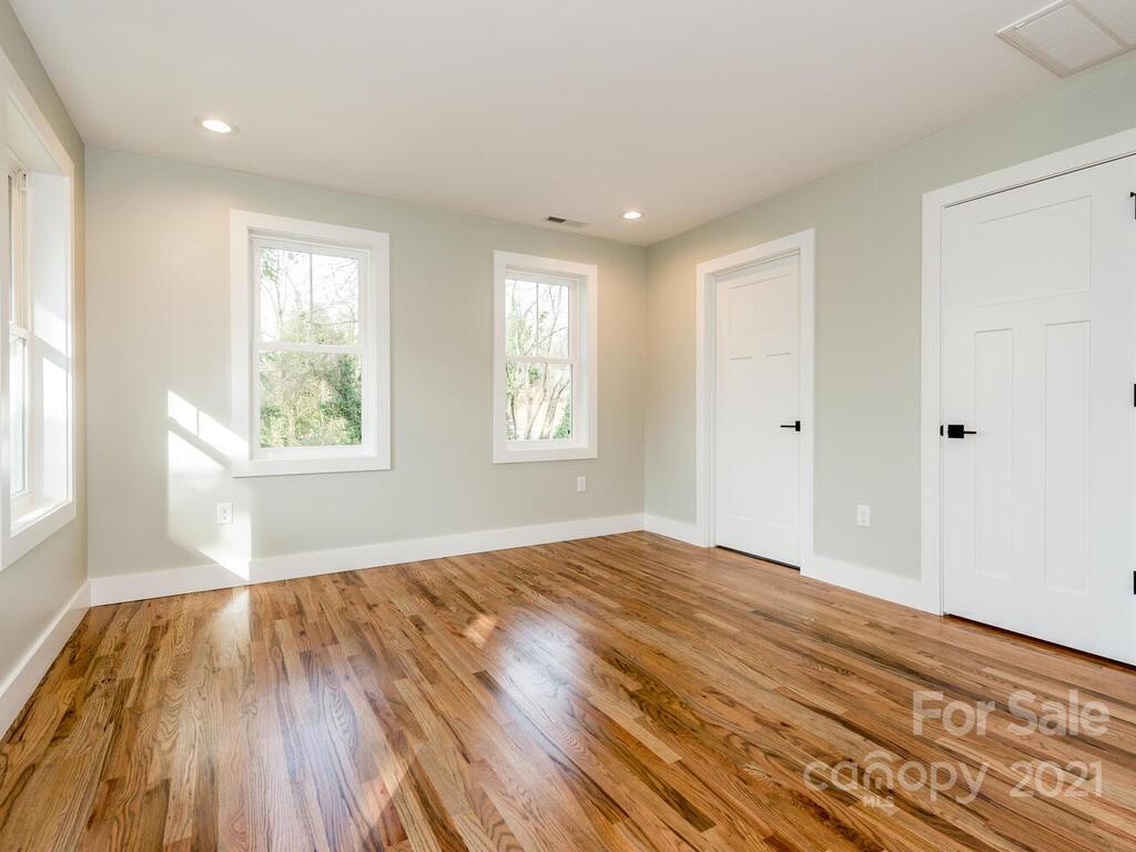 48 Clinton Avenue Asheville NC 28806